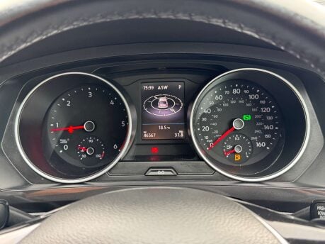 Volkswagen Tiguan 2.0 Tiguan SE Nav TDI BlueMotion Technology 4Motion Semi-Auto 4WD 5dr 24