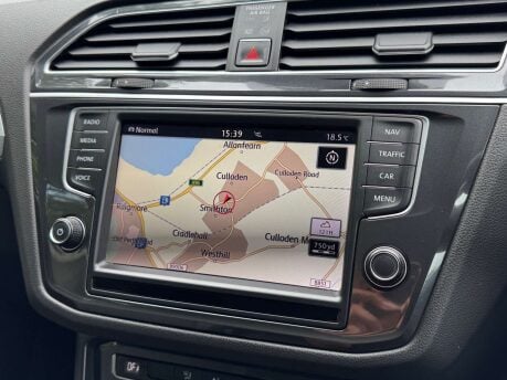 Volkswagen Tiguan 2.0 Tiguan SE Nav TDI BlueMotion Technology 4Motion Semi-Auto 4WD 5dr 25
