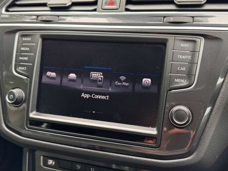 Volkswagen Tiguan 2.0 Tiguan SE Nav TDI BlueMotion Technology 4Motion Semi-Auto 4WD 5dr 27