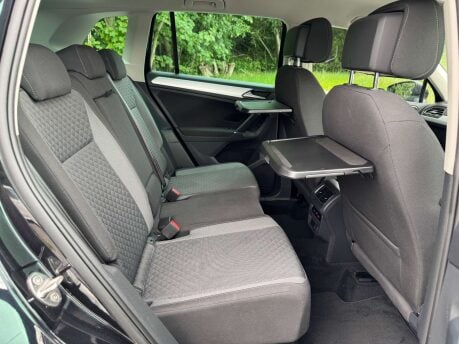 Volkswagen Tiguan 2.0 Tiguan SE Nav TDI BlueMotion Technology 4Motion Semi-Auto 4WD 5dr 34