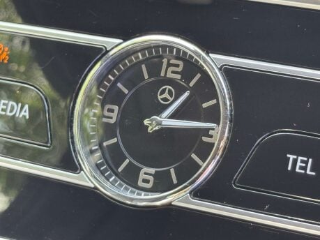 Mercedes-Benz E Class 2.0 E 200 D AMG Line Premium Auto 4dr 28