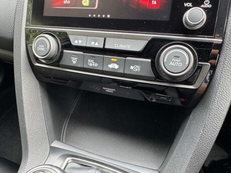 Honda Civic 1.5 Civic Sport VTec 5dr 26