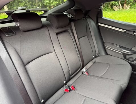 Honda Civic 1.5 Civic Sport VTec 5dr 31