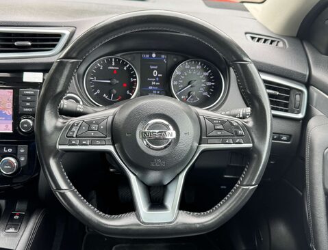 Nissan Qashqai 1.5 Qashqai Tekna dCi 5dr 17