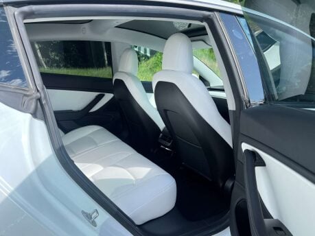 Tesla Model 3 ModeL 3 Performance AWD 4WD 4dr 10