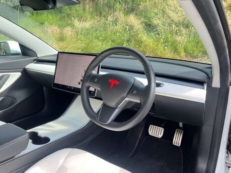 Tesla Model 3 ModeL 3 Performance AWD 4WD 4dr 12