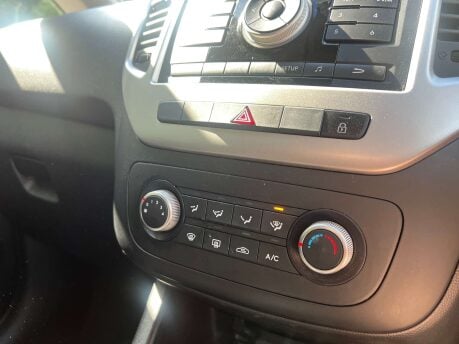 Kia Venga 1.4 Venga SR7 ISG 5dr 32