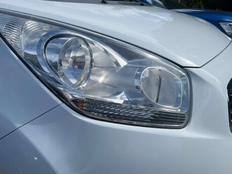 Kia Venga 1.4 Venga SR7 ISG 5dr 11
