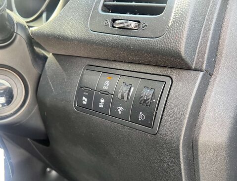 Kia Venga 1.4 Venga SR7 ISG 5dr 22