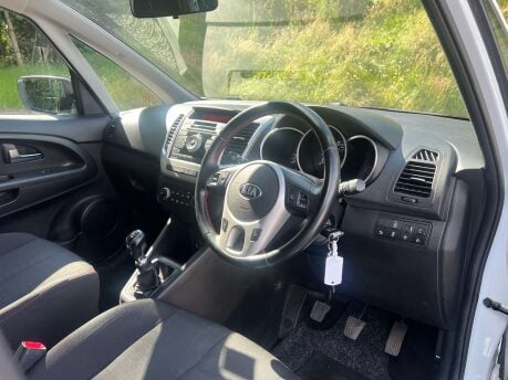Kia Venga 1.4 Venga SR7 ISG 5dr 25