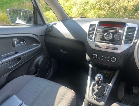Kia Venga 1.4 Venga SR7 ISG 5dr 26