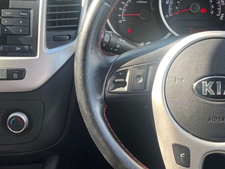 Kia Venga 1.4 Venga SR7 ISG 5dr 29