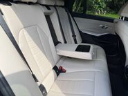 BMW 3 Series 2.0 330I M Sport Auto 5dr 38