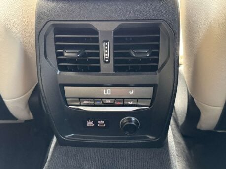 BMW 3 Series 2.0 330I M Sport Auto 5dr 39