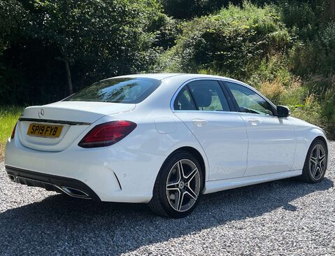 Mercedes-Benz C Class 2.0 C 220 AMG Line D Auto 4dr 3
