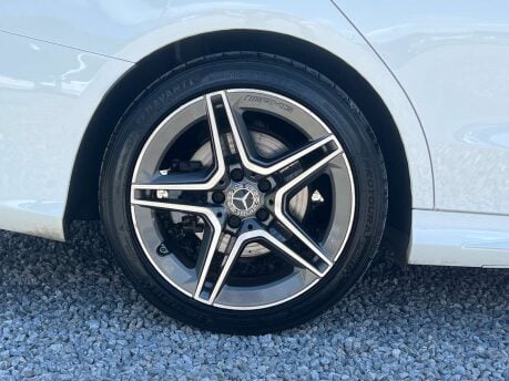Mercedes-Benz C Class 2.0 C 220 AMG Line D Auto 4dr 10