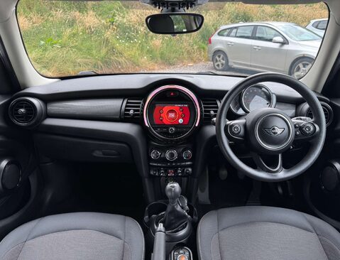 Mini Hatch 1.5 Cooper 5dr 15