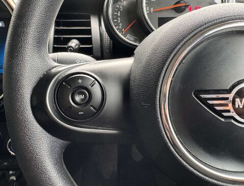 Mini Hatch 1.5 Cooper 5dr 18