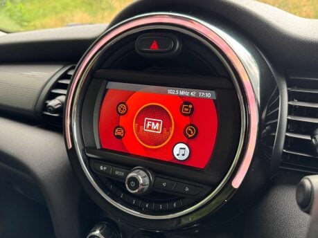 Mini Hatch 1.5 Cooper 5dr 22