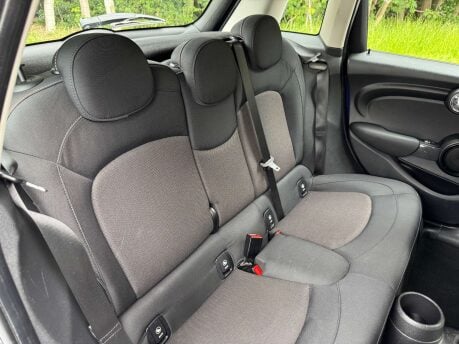 Mini Hatch 1.5 Cooper 5dr 29