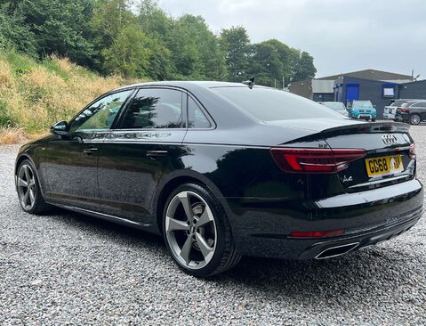 Audi A4 2.0 A4 Black Edition 40 TFSI Semi-Auto 4dr 5