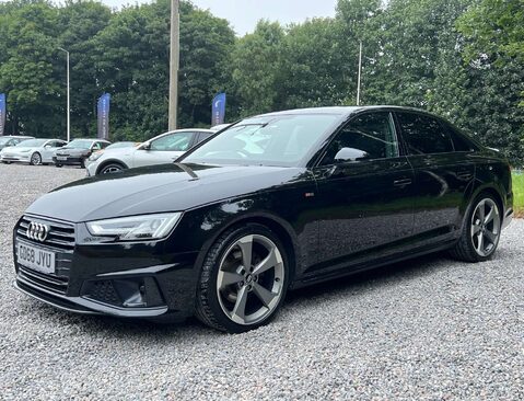 Audi A4 2.0 A4 Black Edition 40 TFSI Semi-Auto 4dr 11