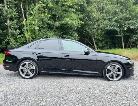 Audi A4 2.0 A4 Black Edition 40 TFSI Semi-Auto 4dr 4