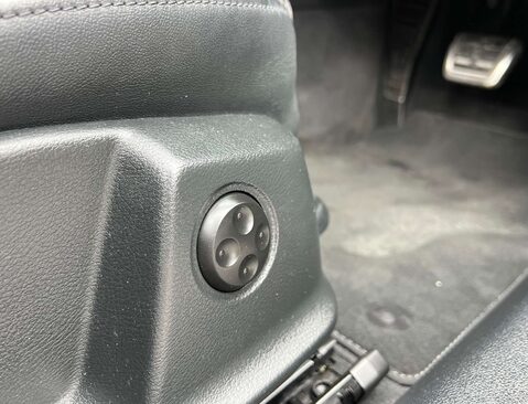 Audi A4 2.0 A4 Black Edition 40 TFSI Semi-Auto 4dr 23