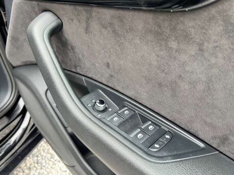 Audi A4 2.0 A4 Black Edition 40 TFSI Semi-Auto 4dr 20