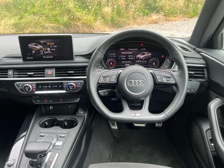 Audi A4 2.0 A4 Black Edition 40 TFSI Semi-Auto 4dr 28