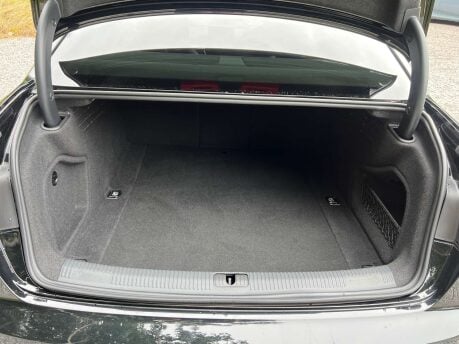 Audi A4 2.0 A4 Black Edition 40 TFSI Semi-Auto 4dr 13