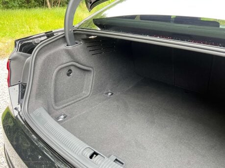Audi A4 2.0 A4 Black Edition 40 TFSI Semi-Auto 4dr 14
