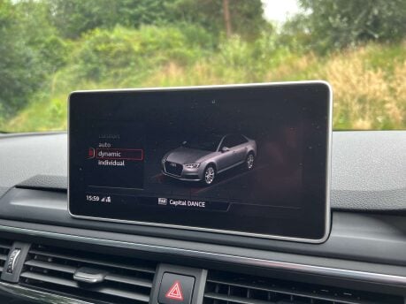 Audi A4 2.0 A4 Black Edition 40 TFSI Semi-Auto 4dr 39