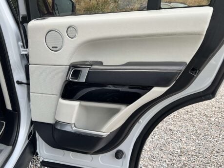 Land Rover Range Rover 4.4 Range Rover Overfinch Autobiography SDV8 Auto 4WD 5dr 20