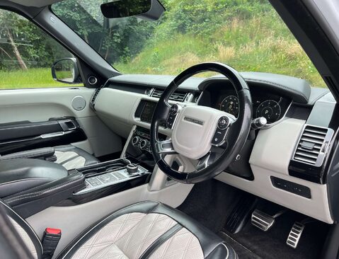 Land Rover Range Rover 4.4 Range Rover Overfinch Autobiography SDV8 Auto 4WD 5dr 40