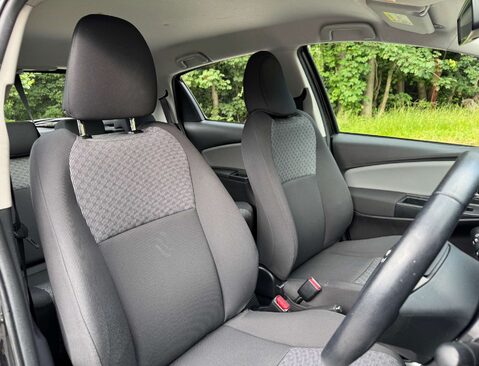 Toyota Yaris 1.0 Yaris Icon VVT-I 5dr 14