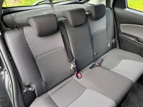 Toyota Yaris 1.0 Yaris Icon VVT-I 5dr 30