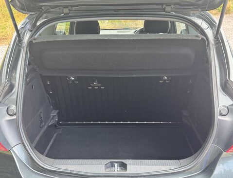 Vauxhall Corsa 1.4 Corsa Sport 3dr 6