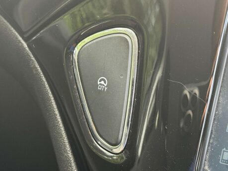 Vauxhall Corsa 1.4 Corsa Sport 3dr 25