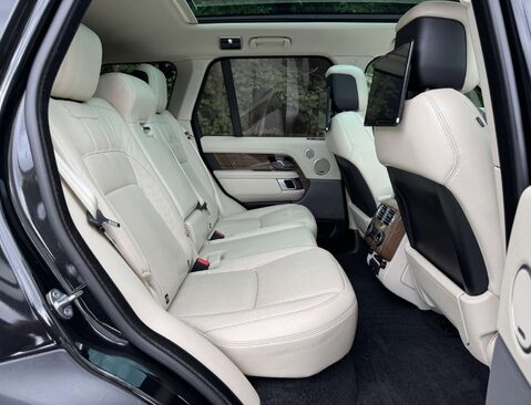 Land Rover Range Rover 3.0 Range Rover Vogue TDV6 Auto 4WD 5dr 37