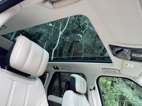 Land Rover Range Rover 3.0 Range Rover Vogue TDV6 Auto 4WD 5dr 34