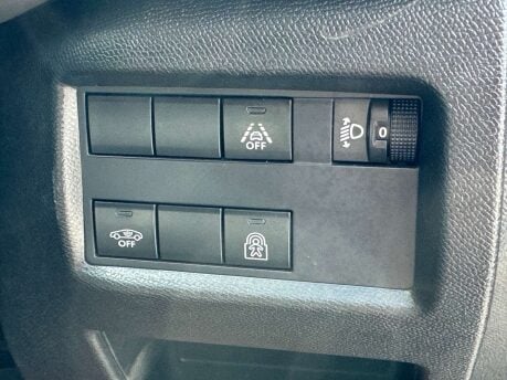 Citroen C5 Aircross 1.5 C5 Aircross Shine Blue HDi S/S 5dr 31