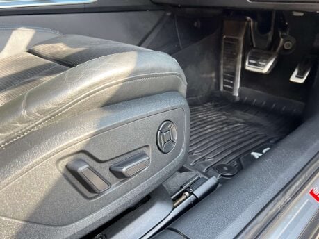 Audi A6 2.0 A6 Black Edition 40 TDI Semi-Auto 4dr 25
