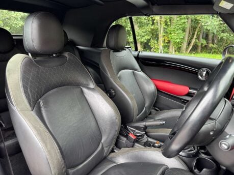 Mini Convertible 1.5 Cooper 2dr 21