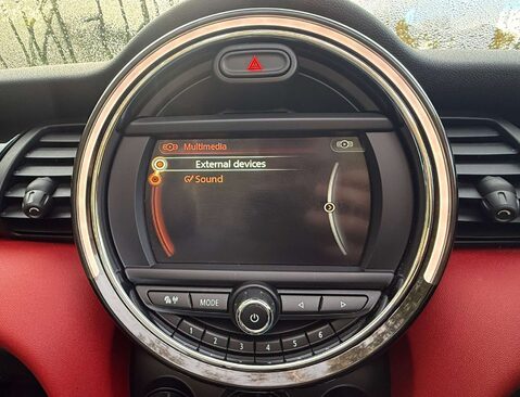 Mini Convertible 1.5 Cooper 2dr 40