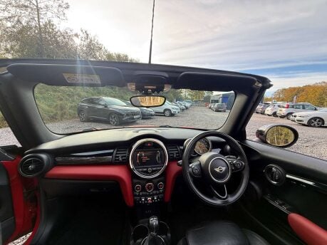 Mini Convertible 1.5 Cooper 2dr 44