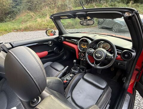 Mini Convertible 1.5 Cooper 2dr 43