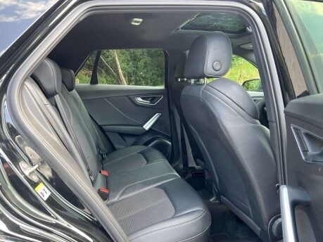 Audi Q2 1.5 Q2 Black Edition 35 TFSI Semi-Auto 5dr 17