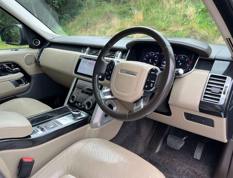 Land Rover Range Rover 4.4 Range Rover Vogue SE SDV8 Auto 4WD 5dr 33
