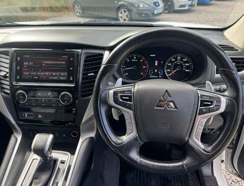 Mitsubishi Shogun Sport 2.4 Shogun Sport DI-D 4 Auto 4WD 5dr 39